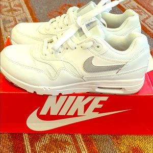 Womens Nike Air Max